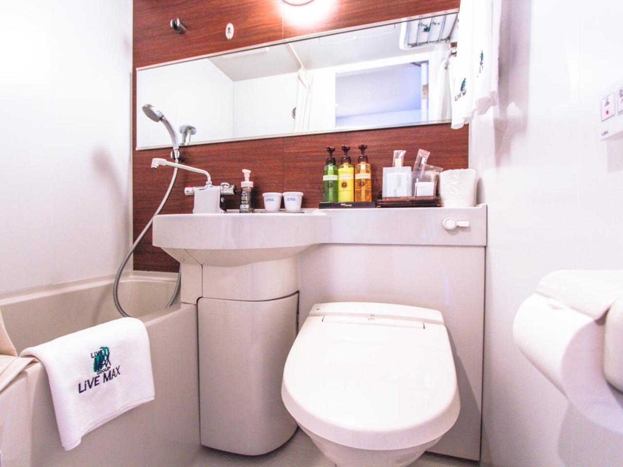 Hotel Livemax Kobe Sannomiya Екстер'єр фото
